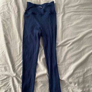 Year of ours cross over leggings size small!